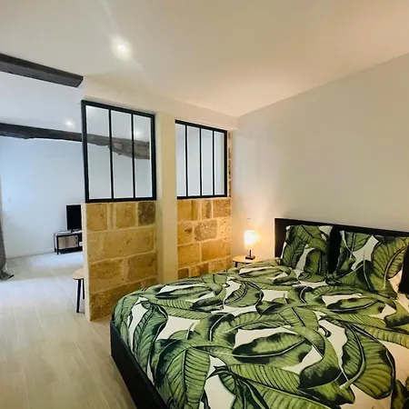 Le Valentin * Saint-Jean-dʼAngély