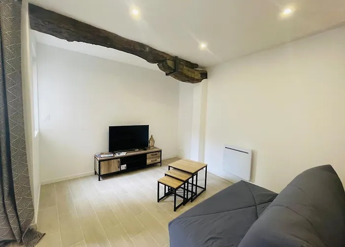 Le Valentin * Saint-Jean-dʼAngély